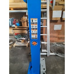 MF140EA - Elevador 2 colunas 4 Ton. electro-hidráulico - MAQFER